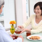 子供からご高齢者まで~「おやつ」を上手に取り入れよう~