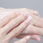 手足のカサカサ対策に！乾燥する季節の潤い補給♪